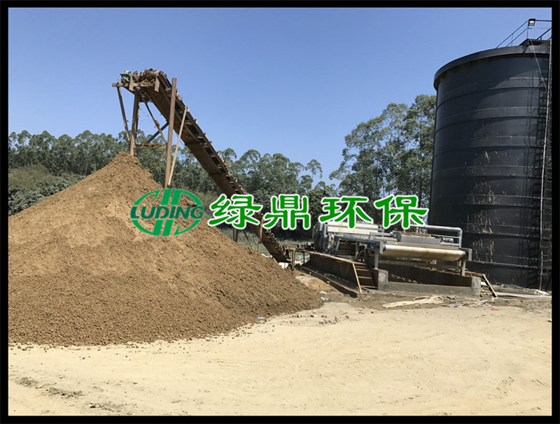 福建洗沙泥漿帶式壓濾機安裝現場 8