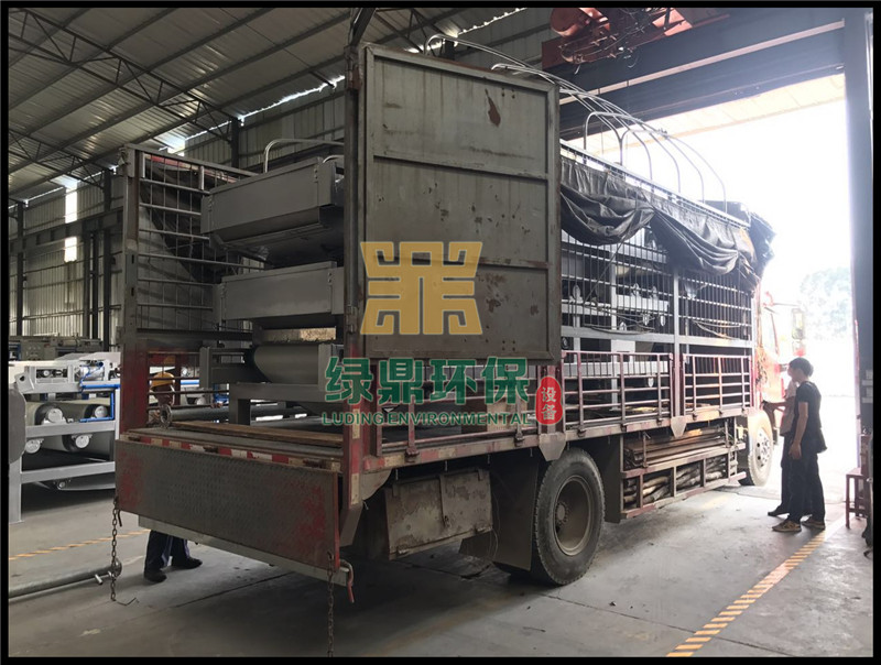 帶式壓濾機處理桓臺工廠污水處理